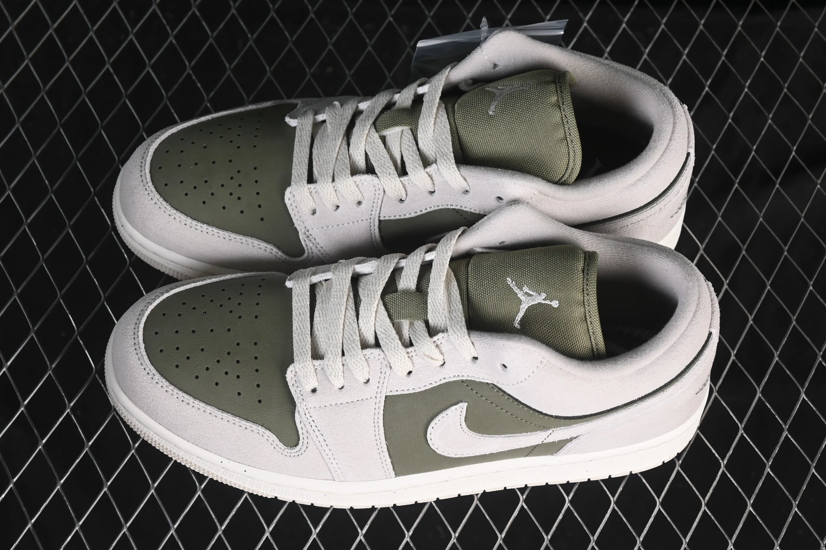 All categories Air Jordan Jordan series basketball shoes Air Jordan 1 Low Air Jordan 1 Low AJ1 Joe 1 meter green low-top cultural and casual sneakers HV4089-201
